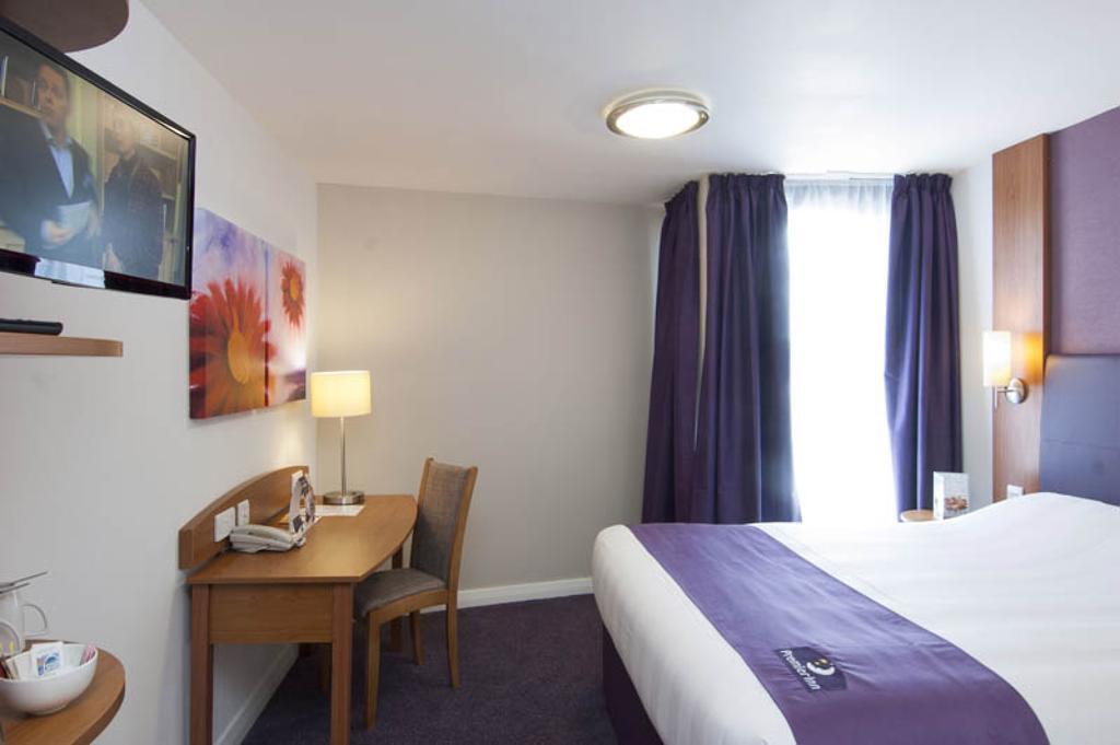 Premier Inn Kings Langley Room photo