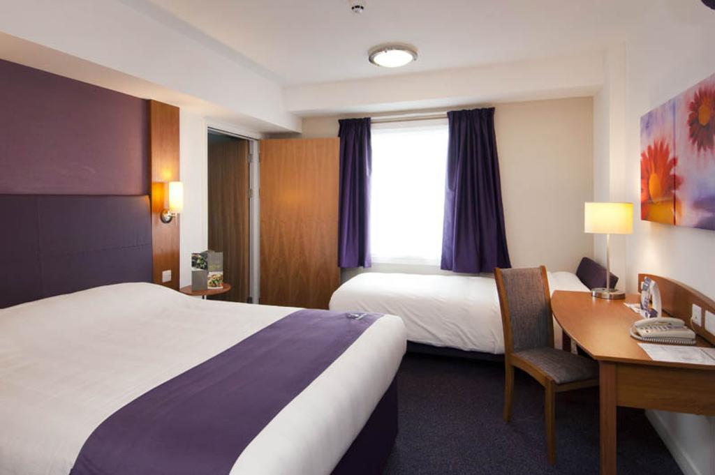 Premier Inn Kings Langley Room photo