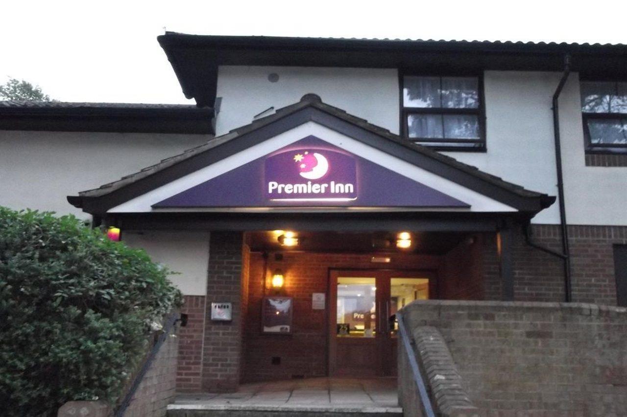 Premier Inn Kings Langley Exterior photo